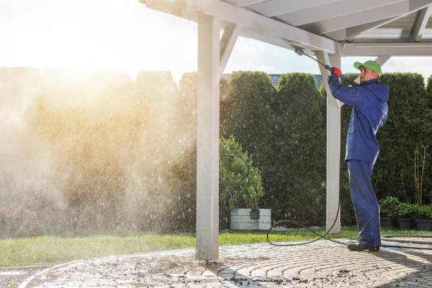 Best Pool Deck Cleaning  in Crooked Lake Park, FL
